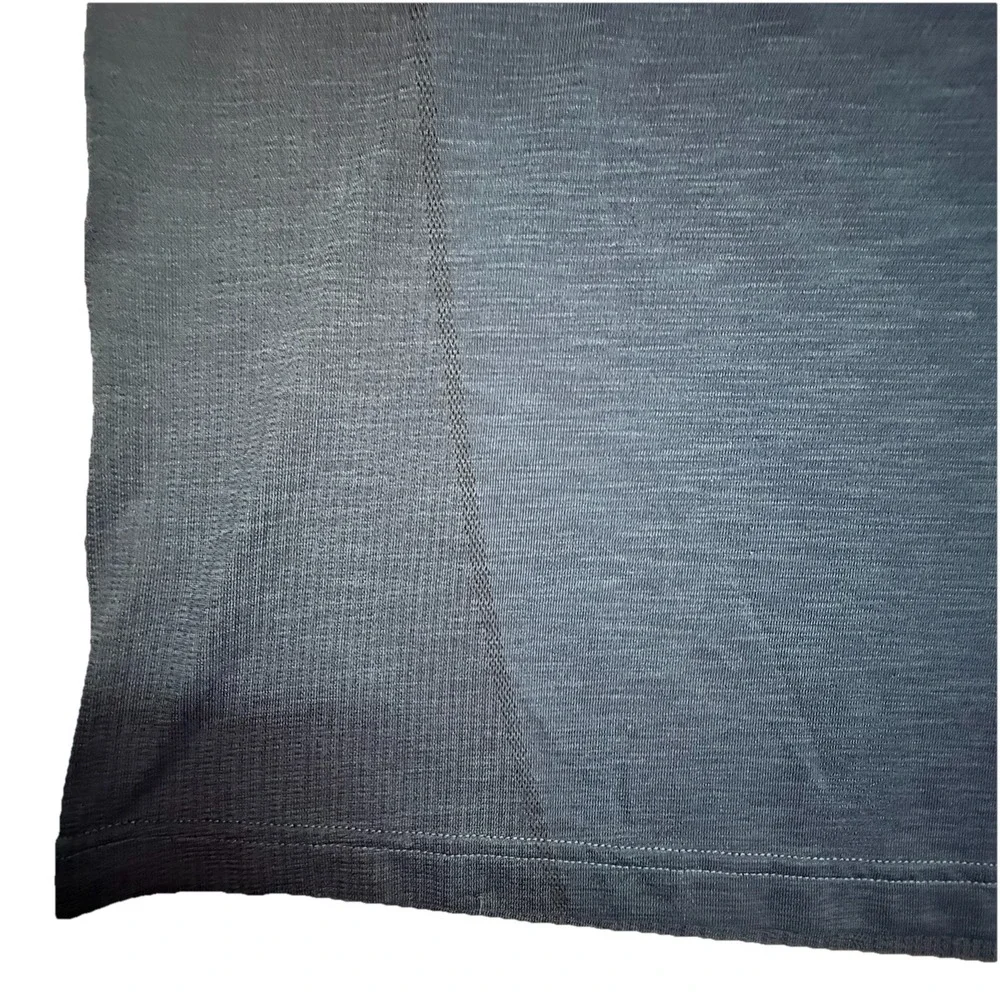 Under‎ Armour Seamless Tee XXL Blue HeatGear Shirt Mens Small Hole